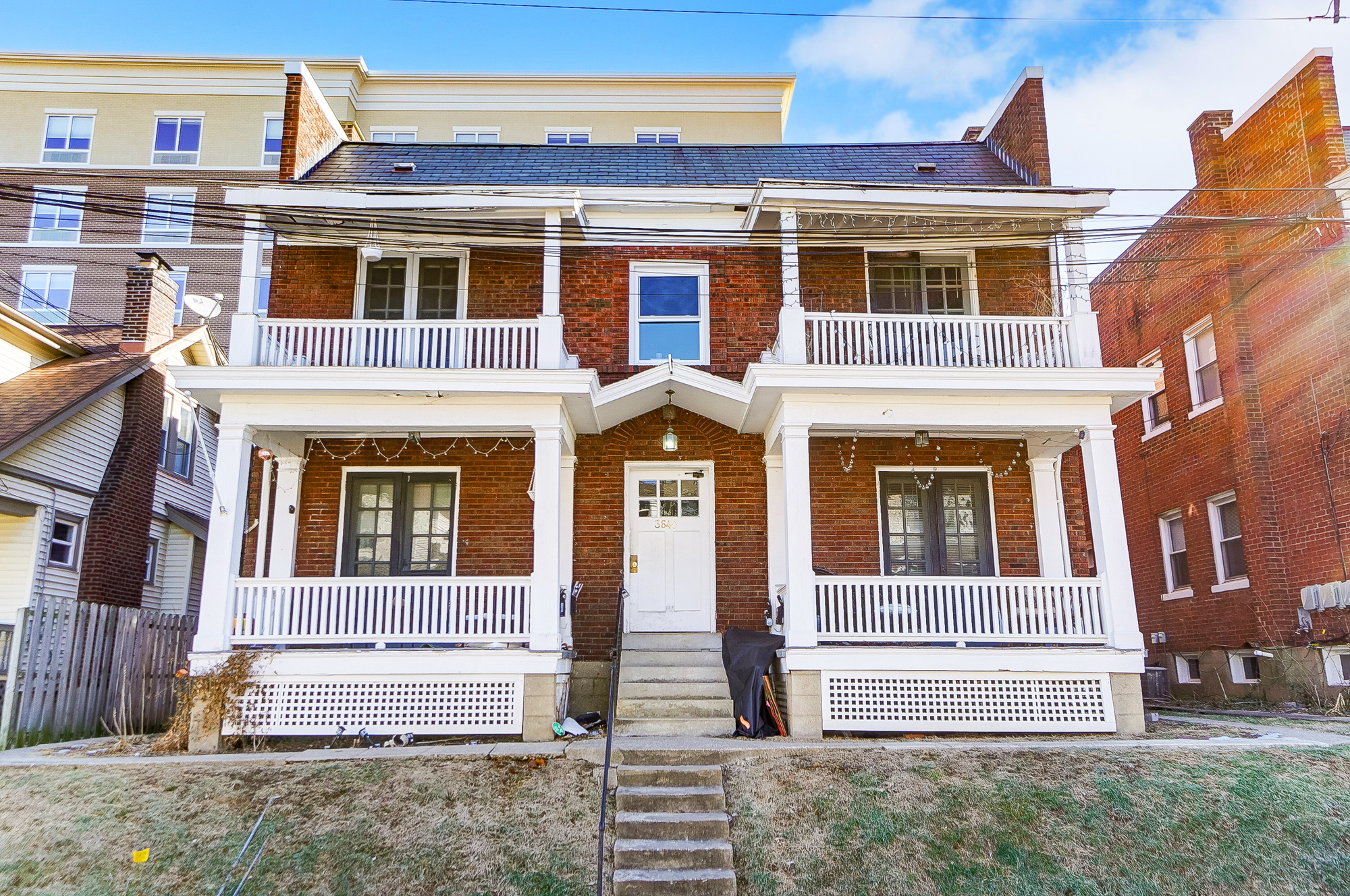 3640 Besuden Court 6
